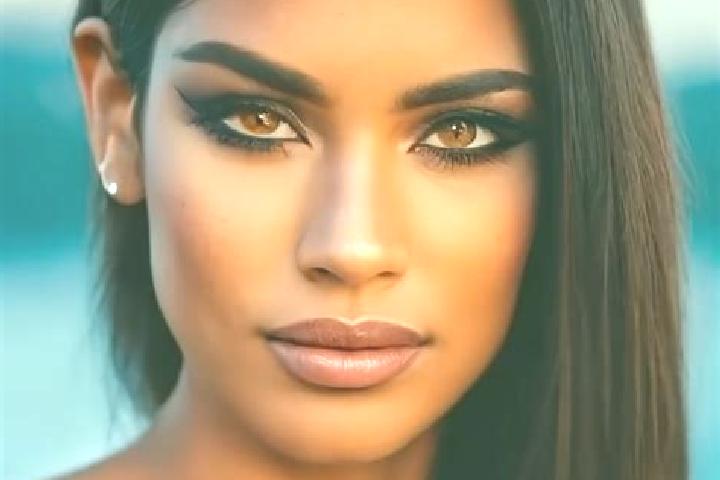 Sage, 27, a dark blonde amber-eyed latina companion based in Busta. Offering Couples, BDSM, Roleplay. Available for incall and outcall, day and evening dates.