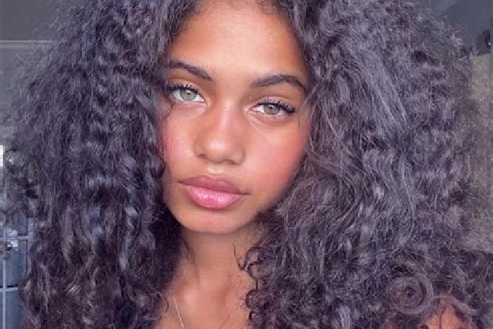 Sage, 27, a red blue-eyed ebony companion based in Lipi. Offering Couples, Massage, Dinner Date, Girlfriend Experience. Available for incall and outcall, ove...