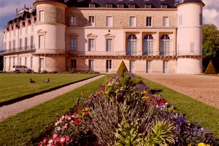 Sage, 27 — Escort in Rambouillet, France