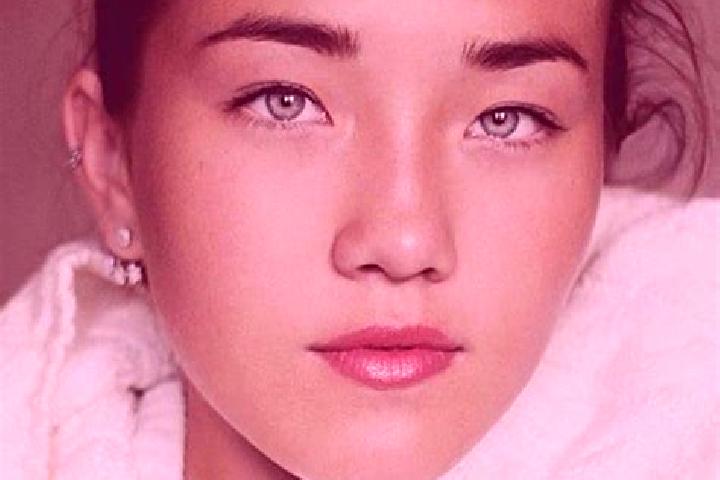 Sage, 29, a auburn blue-eyed asian companion based in Bell Acres. Offering Fetish, Roleplay, Travel Companion, Party Girl, Dinner Date. Available for incall ...