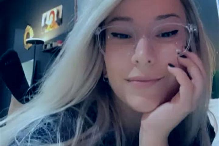Sage, 29, a auburn hazel-eyed middle eastern companion based in Salerano sul Lambro. Offering GFE, 69, Girlfriend Experience, Couples. Available for incall a...