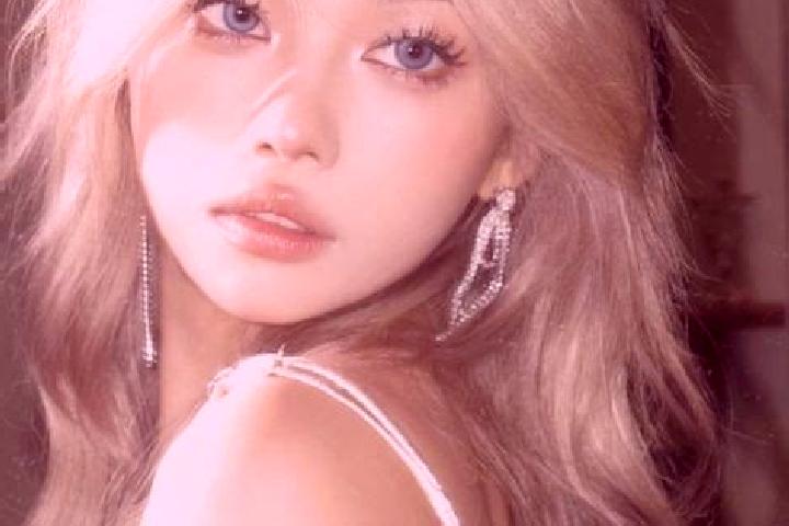 Sage, 29, a blonde blue-eyed asian companion based in Alcolea de Calatrava. Offering Overnight, BDSM, 69, Tantra, Domination. Available for incall and outcal...