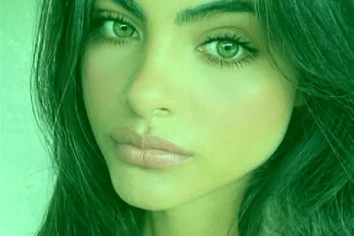 Sage, 29, a brunette dark-eyed indian companion based in Kenefoue. Offering Domination, Overnight, Couples. Available for incall and outcall, overnight booki...