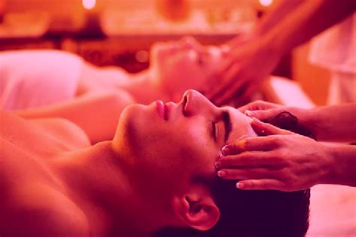 Sage, 30, a auburn amber-eyed indian companion based in Mozomboa. Offering Massage, Deep French Kissing, BDSM, Erotic Massage. Available for incall and outca...