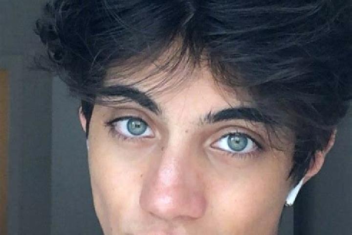 Sage, 30, a chestnut grey-eyed caucasian companion based in Totea. Offering Couples, Roleplay, Tantra. Available for incall and outcall, overnight bookings a...