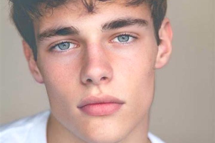 Sage, 30, a red brown-eyed caucasian companion based in La Tola. Offering Erotic Massage, Prostate Massage, CIM. Available for incall and outcall, day and ev...