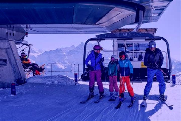 Sage, 30 — Escort in Villars, France