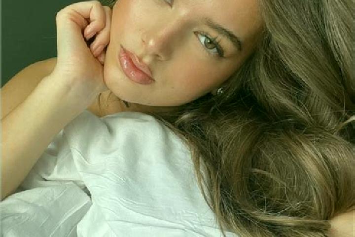 Sage, 31, a chestnut amber-eyed latina companion based in Nuevo Pescadito de Abajo. Offering 69, Roleplay, Massage. Available for incall and outcall, day and...