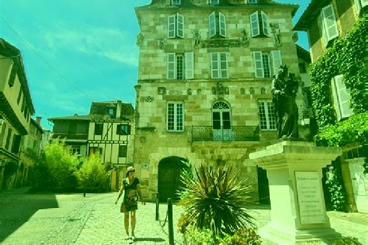 Sage, 31 — Escort in Beaulieu-sur-Dordogne, France