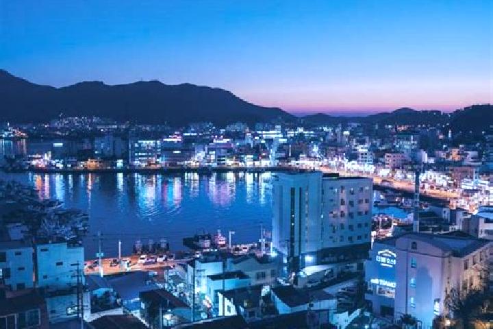 Sage, 32 — Escort in Tongyeong, South Korea