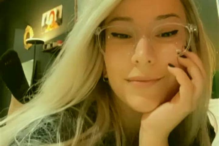 Sage, 33, a blonde amber-eyed ebony companion based in Saniwonorejo. Offering Overnight, Domination, Massage, GFE, Party Girl. Available for incall and outca...