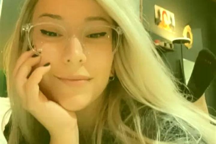 Sage, 33, a blonde amber-eyed latina companion based in Jablonne nad Orlici. Offering Travel Companion, Striptease. Available for incall and outcall, overnig...