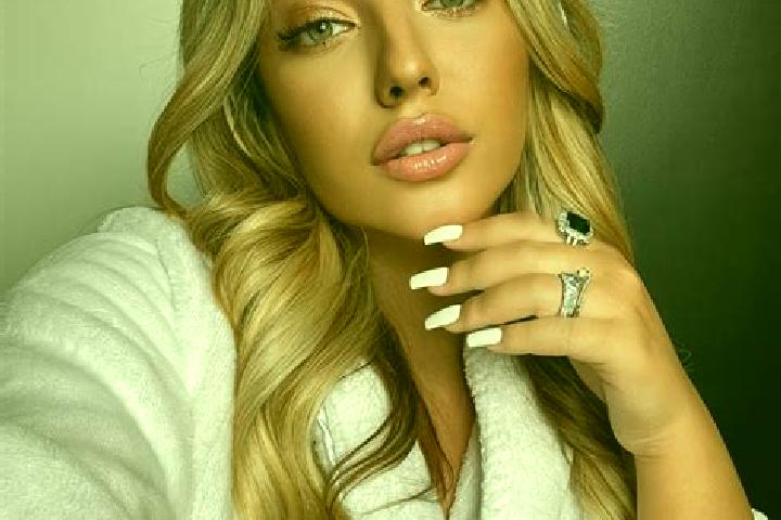 Sage, 33, a blonde amber-eyed latina companion based in Thap Khlo. Offering BDSM, Girlfriend Experience, Striptease, Domination, Massage. Available for incal...