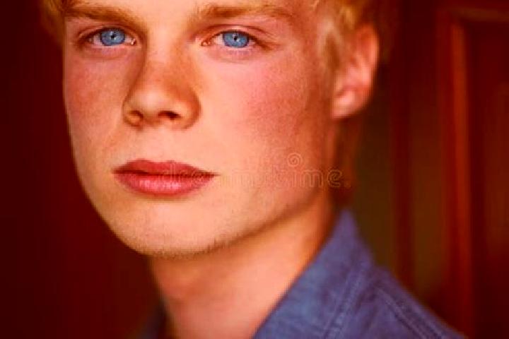 Sage, 33, a blonde blue-eyed middle eastern companion based in Raviscanina. Offering Domination, BDSM, Fetish. Available for incall and outcall, day and even...