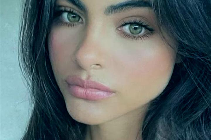 Sage, 33, a brunette green-eyed latina companion based in Xoxolpa. Offering BDSM, Dinner Date, A-Level. Available for incall and outcall, day and evening dates.