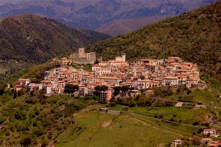Sage, 33 — Escort in Fagnano Castello, Italy