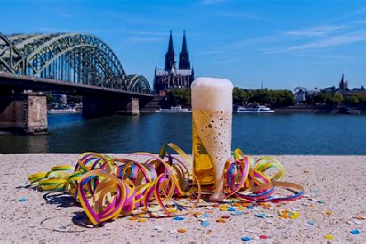 Sage, 33 — Escort in Oerlenbach, Germany