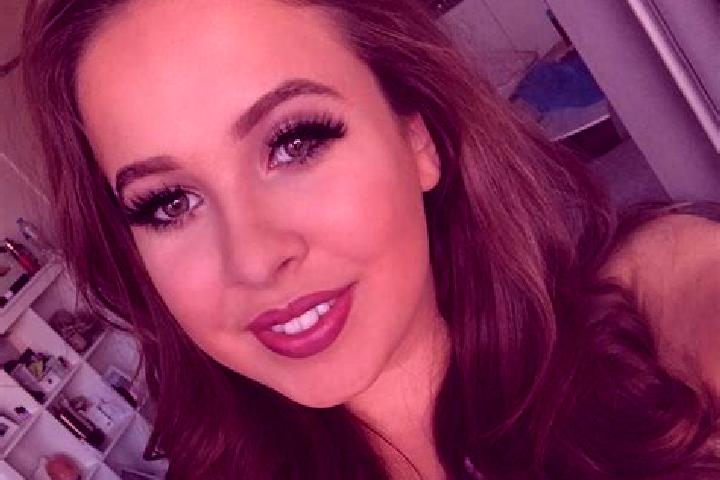 Sage, 34, a auburn amber-eyed european companion based in Chimay. Offering Massage, Overnight, Domination, Dinner Date. Available for incall and outcall, ove...
