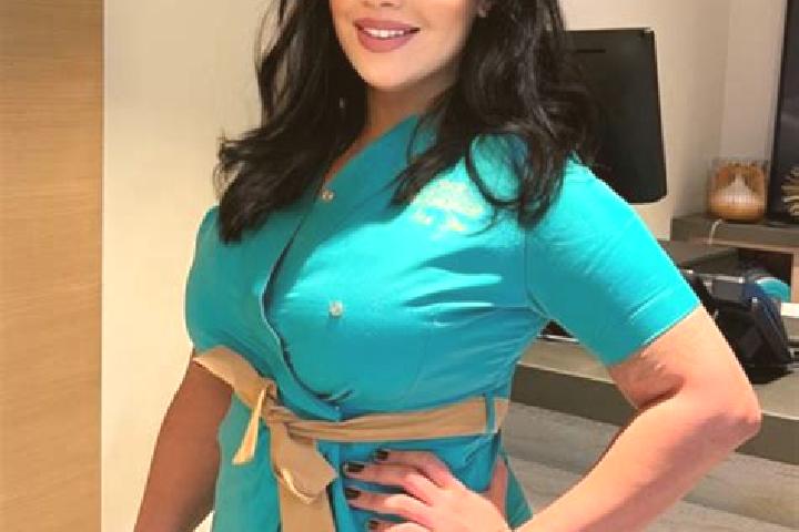 Sage, 34, a red amber-eyed middle eastern companion based in Darat Izzah. Offering Roleplay, Tantra, Erotic Massage, OWO, Couples. Available for incall and o...