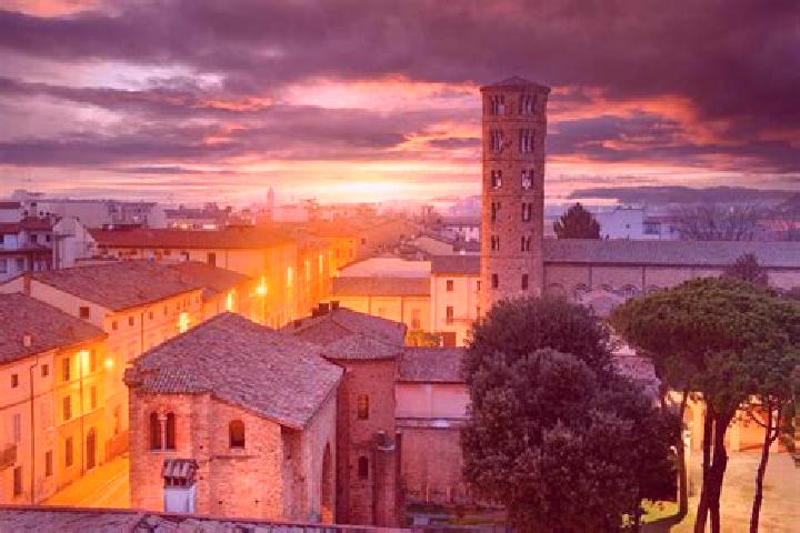 Sage, 34 — Escort in Pisignano, Italy