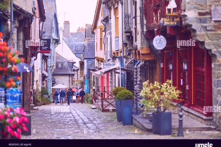 Sage, 34 — Escort in Vitre, France