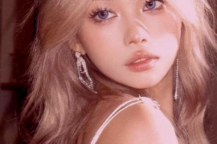 Sage, 35, a blonde dark-eyed asian companion based in Hongch on. Offering Domination, Duos. Available for incall and outcall, overnight bookings available.