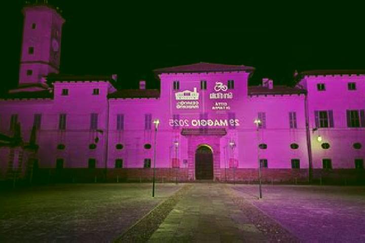 Sage, 35 — Escort in Sulbiate, Italy