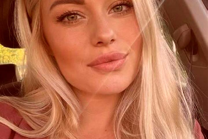 Sage, 36, a blonde hazel-eyed european companion based in Lichtenwoerth. Offering Fetish, A-Level, Massage, OWO. Available for incall and outcall, overnight ...