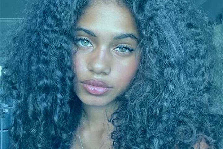 Sage, 36, a brunette blue-eyed ebony companion based in Rachitele de Jos. Offering Prostate Massage, Couples, GFE. Available for incall and outcall, day and ...