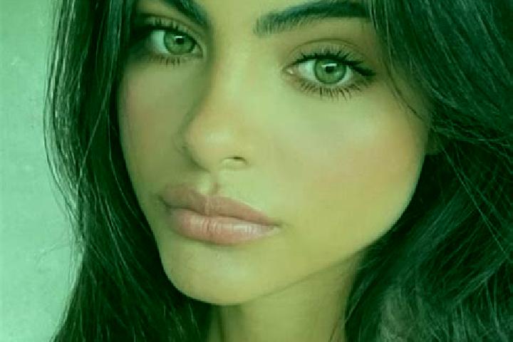Sage, 36, a dark blonde brown-eyed indian companion based in Vilamarxant. Offering Tantra, Striptease, Dinner Date. Available for incall and outcall, overnig...