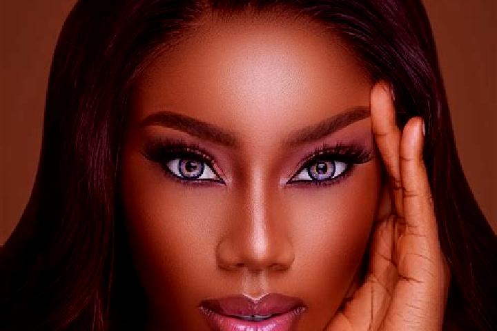 Sage, 36, a red blue-eyed ebony companion based in Zheshart. Offering Roleplay, Erotic Massage, OWO. Available for incall and outcall, overnight bookings ava...