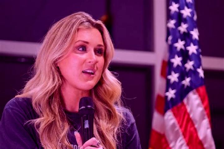 Sage, 36 — Escort in Cleone, United States