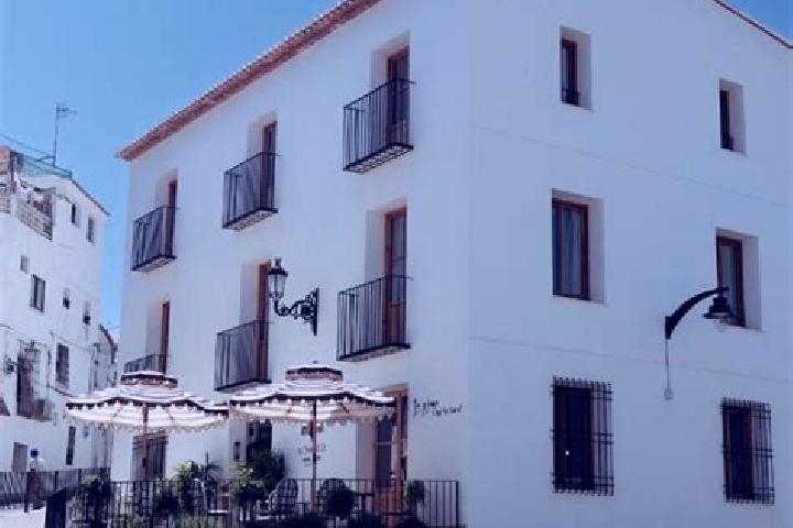 Sage, 36 — Escort in Daimus, Spain