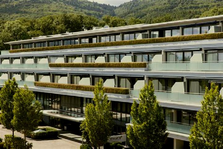 Sage, 36 — Escort in Genolier, Switzerland