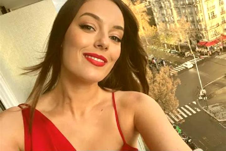 Sage, 36 — Escort in Mably, France