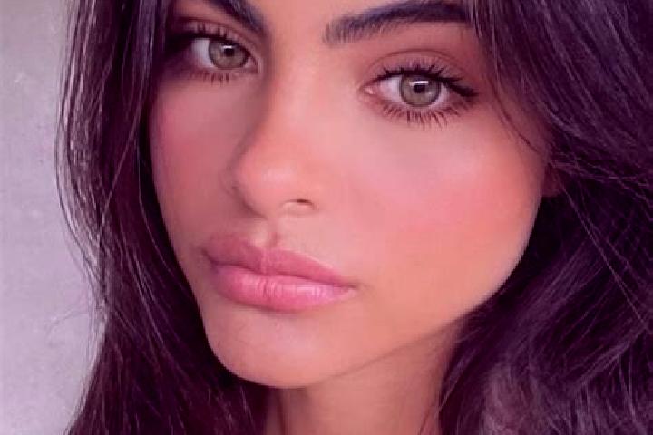 Sage, 37, a dark blonde dark-eyed indian companion based in Pavlovskaya Sloboda. Offering CIM, Duos, Prostate Massage, GFE. Available for incall and outcall,...