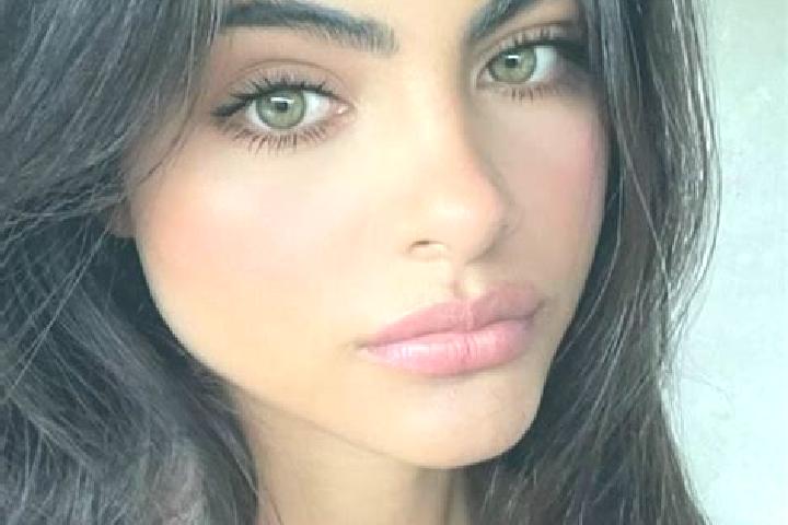 Sage, 37, a red green-eyed indian companion based in Betliar. Offering CIM, Erotic Massage. Available for incall and outcall, overnight bookings available.