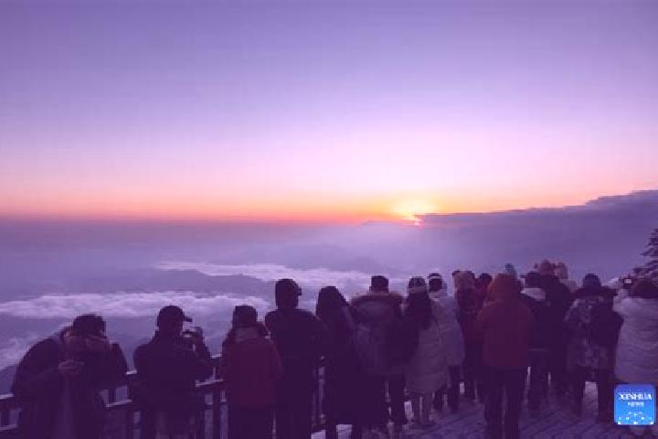 Sage, 37 — Escort in Wawu, China