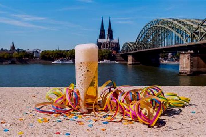 Sage, 38 — Escort in Oerlenbach, Germany
