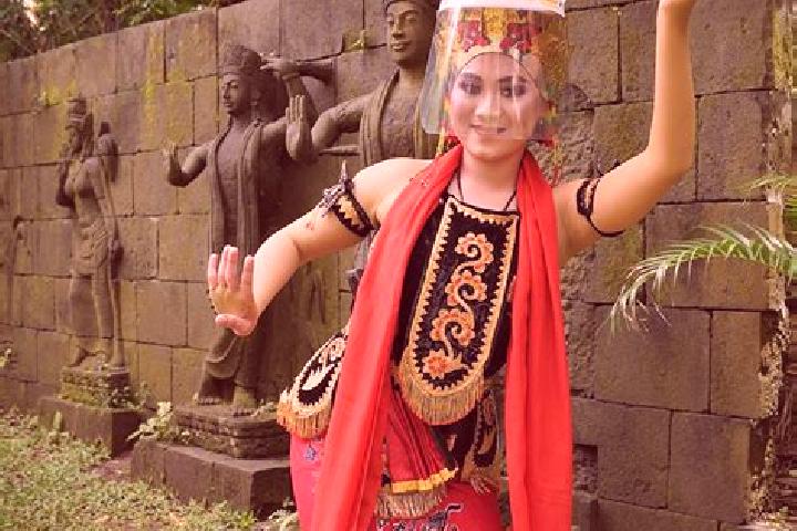Sage, 38 — Escort in Tamansari, Indonesia