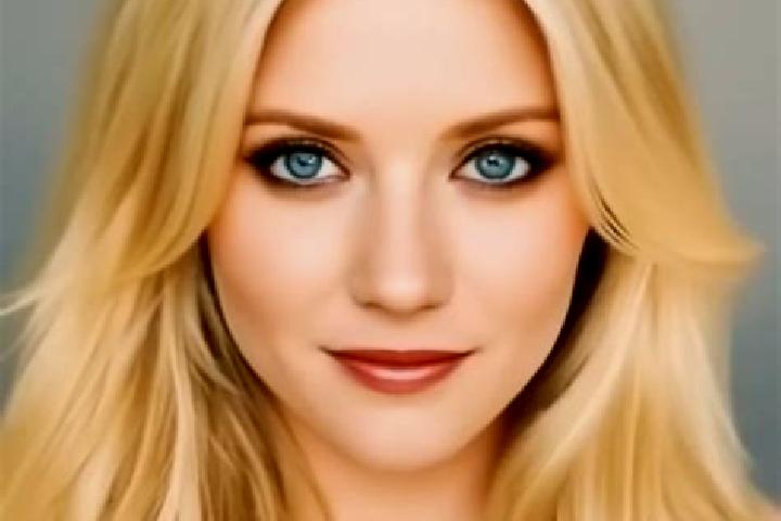Sage, 39, a blonde grey-eyed caucasian companion based in Costa di Serina. Offering Roleplay, A-Level, Couples, Massage, Overnight. Available for incall and ...