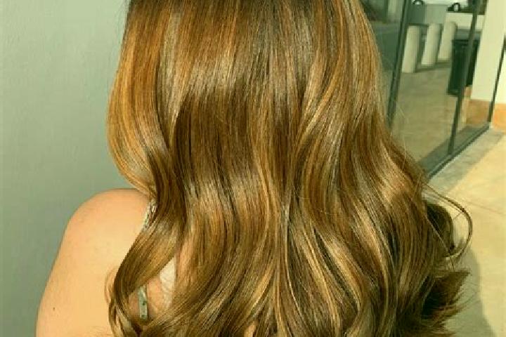 Sage, 39, a chestnut brown-eyed slavic companion based in Palhano. Offering Dinner Date, GFE, 69. Available for incall and outcall, overnight bookings availa...