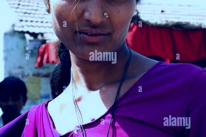 Sage, 39, a chestnut green-eyed indian companion based in Pueblo Libre. Offering OWO, Party Girl, Travel Companion, Tantra, Dinner Date. Available for incall...