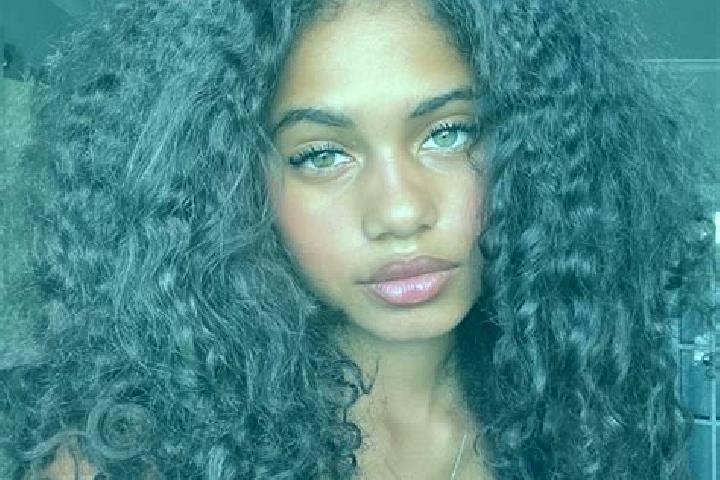 Scarlett, 20, a black brown-eyed ebony companion based in Castelar. Offering Striptease, A-Level, Roleplay, Massage. Available for incall and outcall, overni...