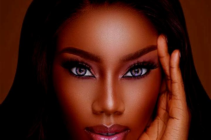Scarlett, 20, a chestnut blue-eyed ebony companion based in Quatrieme Kilometre. Offering Deep French Kissing, Roleplay, Girlfriend Experience. Available for...