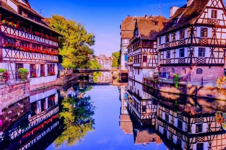 Scarlett, 20 — Escort in Ancourt, France
