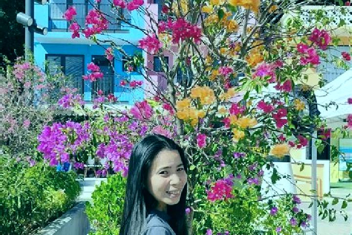 Scarlett, 20 — Escort in Ponong, Philippines