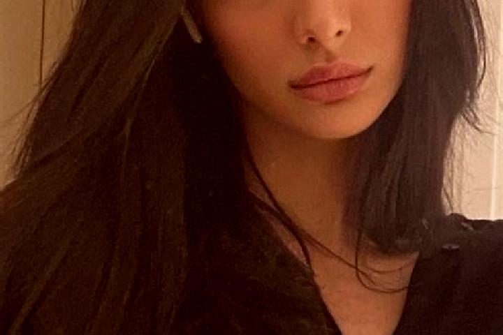 Scarlett, 21, a black dark-eyed middle eastern companion based in Lambari d Oeste. Offering Couples, CIM, Deep French Kissing, Travel Companion. Available fo...