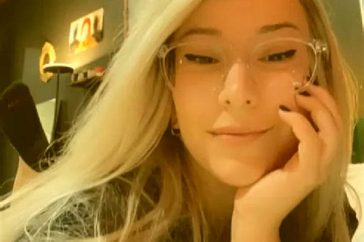 Scarlett, 21, a blonde dark-eyed ebony companion based in Palzem. Offering Fetish, Domination, Overnight, Erotic Massage. Available for incall and outcall, d...