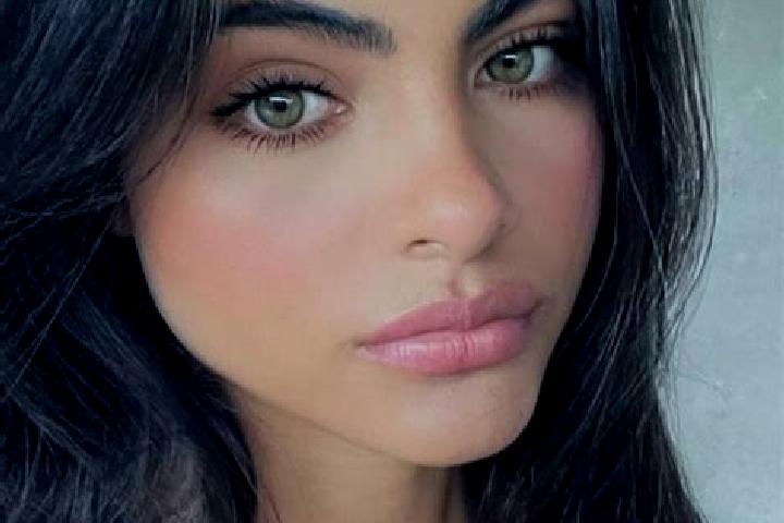 Scarlett, 21, a brunette green-eyed european companion based in Velykokomarivka. Offering OWO, Deep French Kissing. Available for incall and outcall, overnig...
